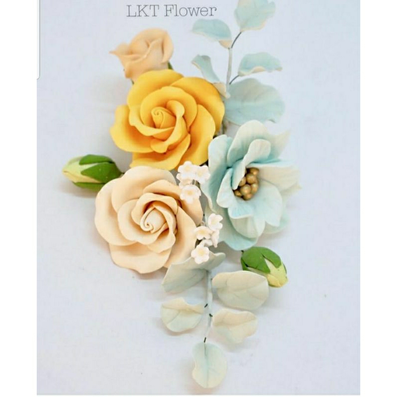 

Gumpaste Sugar Flower for Cake decoration CPNYR