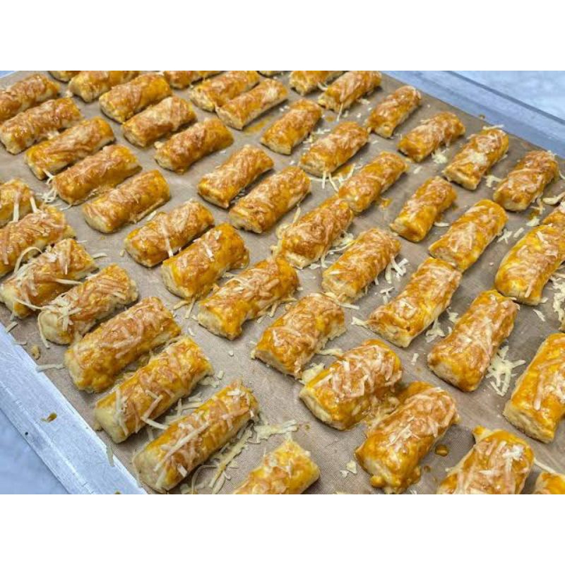 

KASTANGEL KUE KERING /KASTENGEL PREMIUM/KUE KASTANGEL KEJU/COOKIES/KUE KERING/KUE IDUL FITRI/KUE LEBARAN