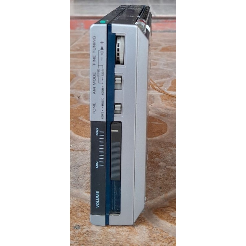 radio sony ICF.7600D