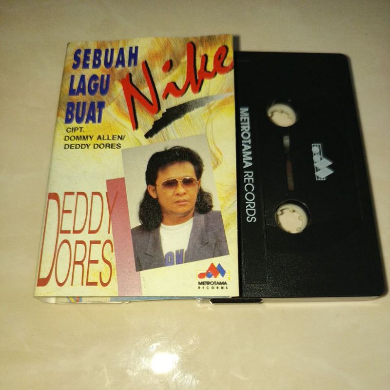KASET DEDDY DORES ALBUM SEBUAH LAGU BUAT NIKE ARDILLA BEST CUT BINTANG KEHIDUPAN & SEBERKAS SINAR DU