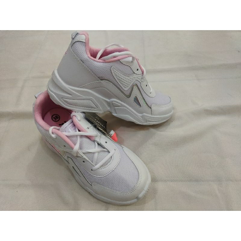 Sepatu Cewek ProAtt Sepatu Wanita Olahraga Casual Warna Putih Variasi Pink