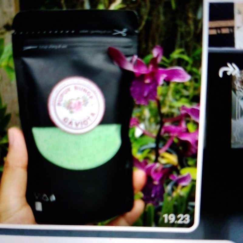 Pupuk Gaviota 67 (pembungaan)