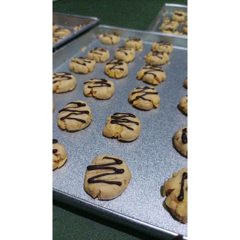 

kuker cornflakes choco kue lebaran manis gurih krenyes