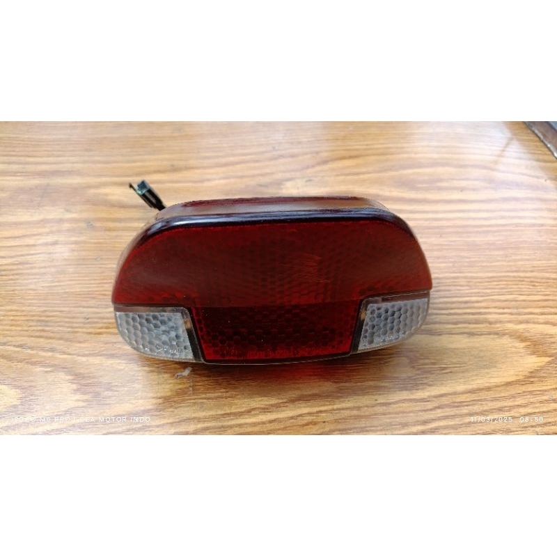 Lampu belakang Kawasaki Kaze r/reflektor belakang Kaze r/original/bol belakang Kawasaki Kaze