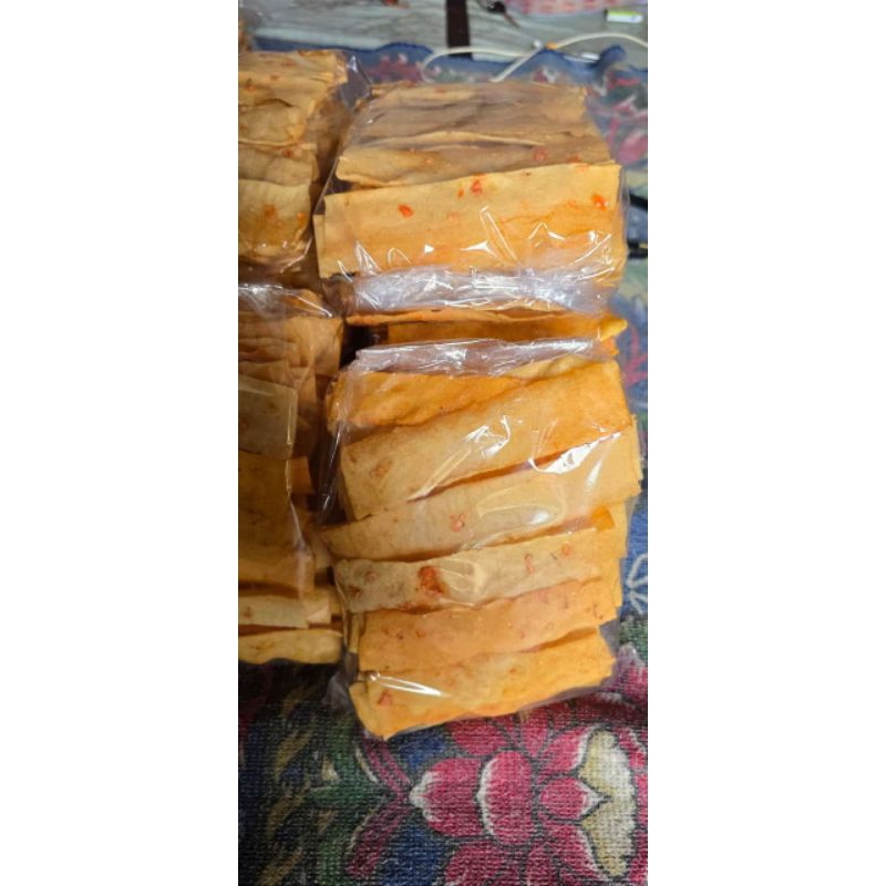 

Aneka kerupuk mentah asli magelang