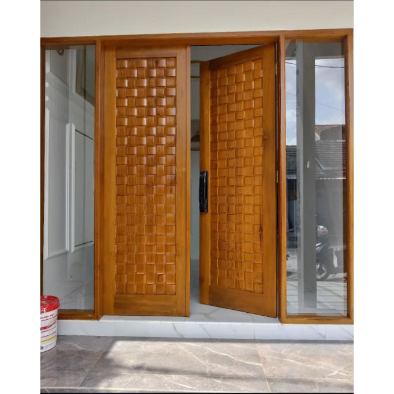 Kusen Jati Ukir kotak kelasa