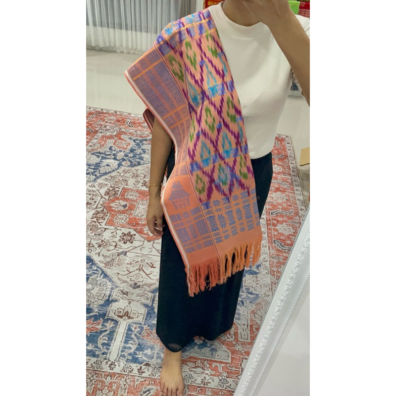 Uis Nipes Karo bahan Sutra