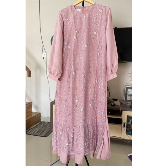 preloved dress by welly boutique