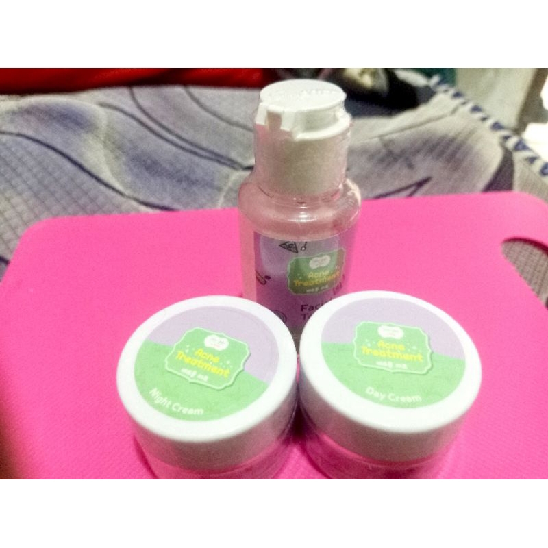 Day Cream, Night Cream, Toner Yeppu Yeppu Acne Series by kiyowo exp Mei 2025