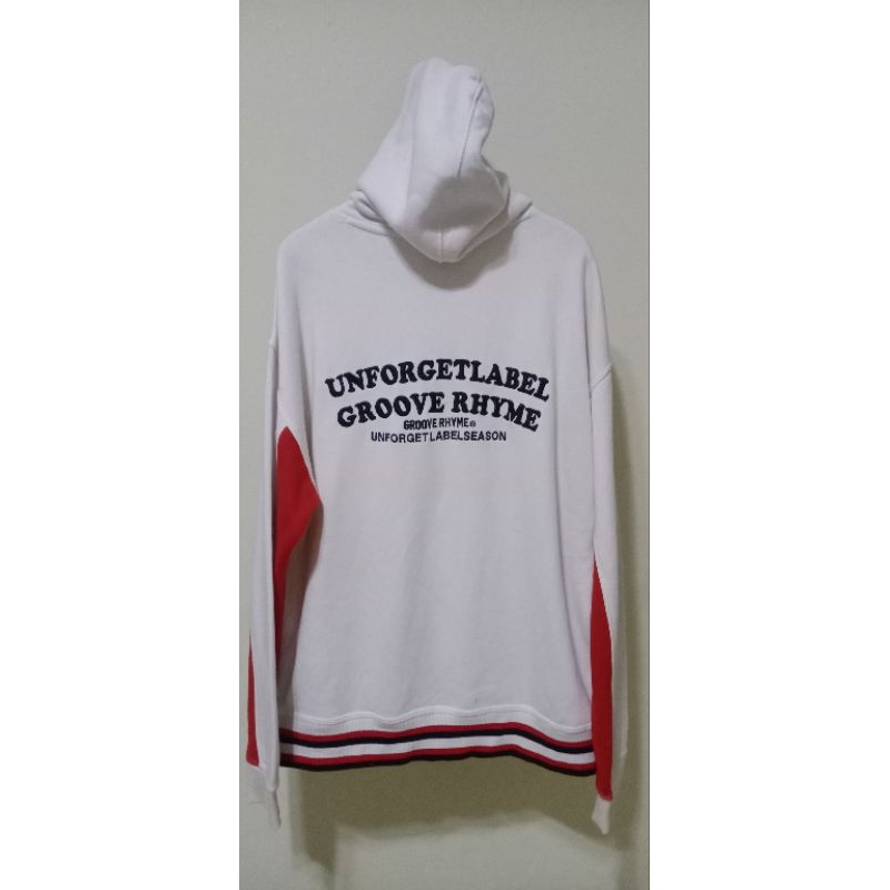 GROOVE RHYME Hoodie Sweater