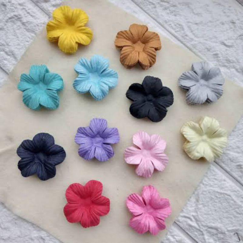 

Bunga Hana 3cm (100lembar/bungkus)