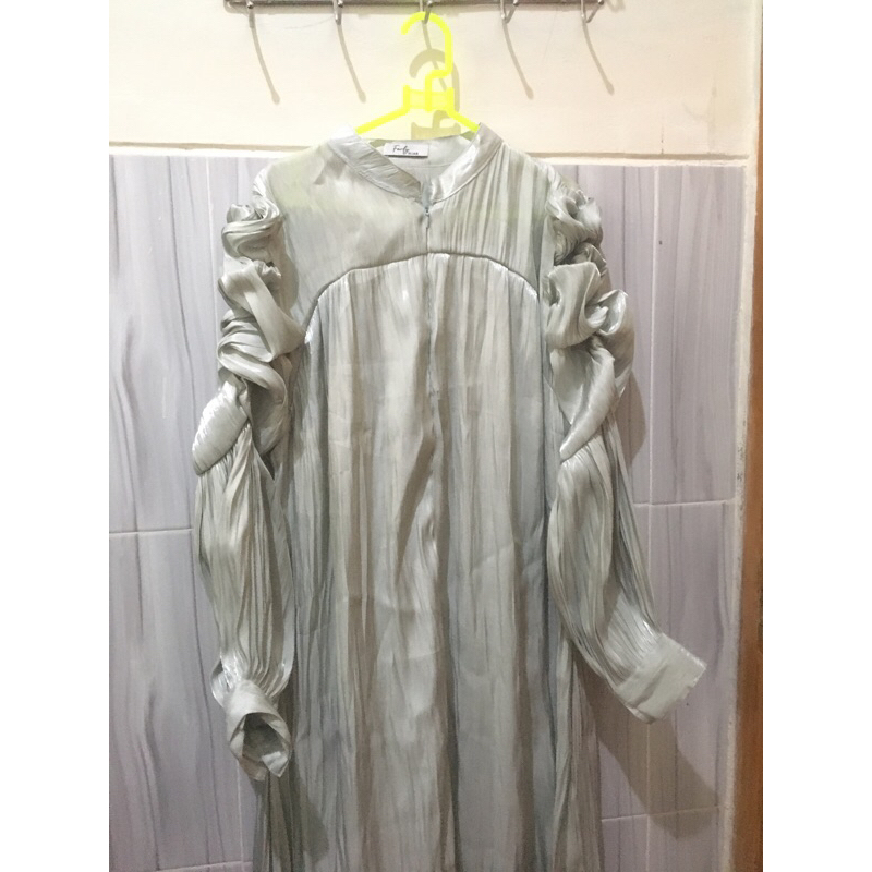 PRELOVED DRESS SHIMMER SAGE GREEN