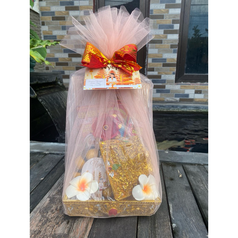 

READY INSTAN hampers parcel dupa hari raya nyepi galungan kuningan