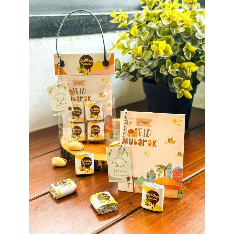 

HAMPERS ANAK COKLAT KUNAFA GOLDEN PISTACHIO TENTENG PLUS AMPLOP