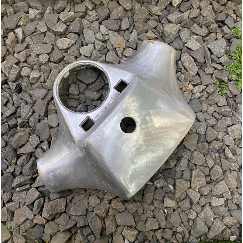Batok atas bagian stang Vespa PS TV Kotak Persegi