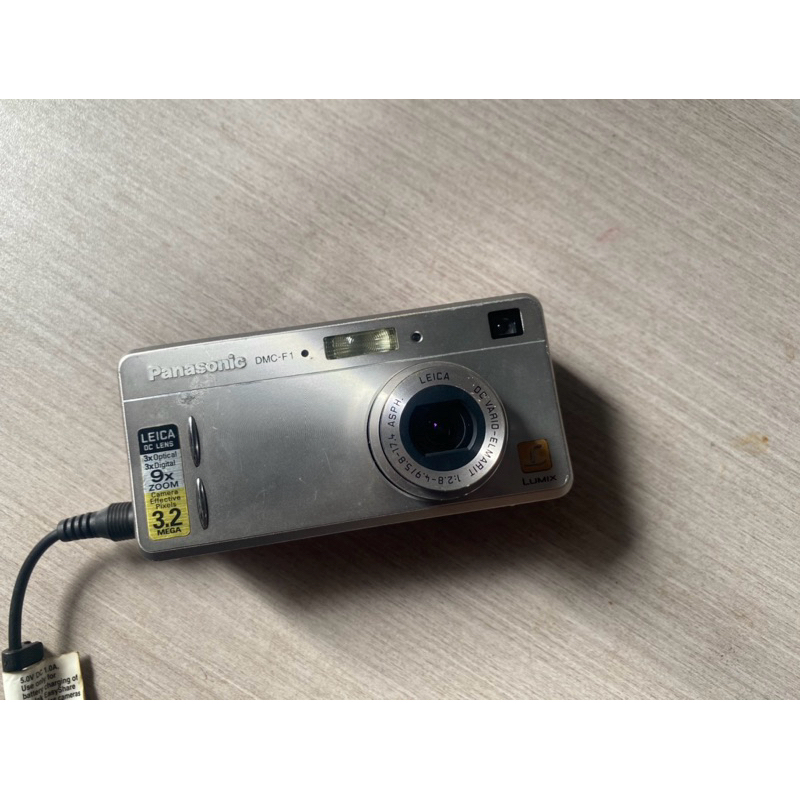 Kamera Panasonic Lumix DMC - F1