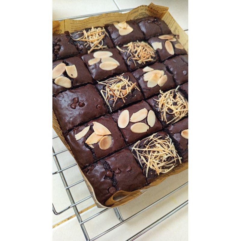 

fudgy brownies shiny crust