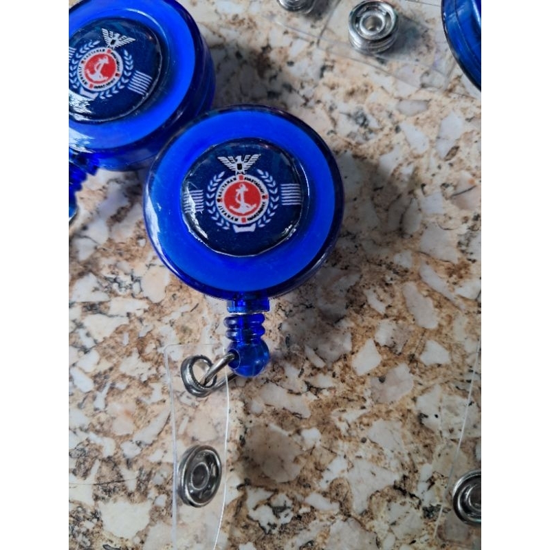 

coustum yoyo+ tempat id card