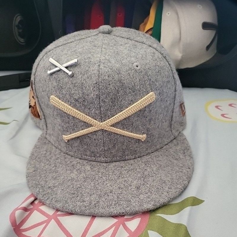 NEW ERA X JUSTFITTEDS JACK CROSSED BATS LOGO GRAY