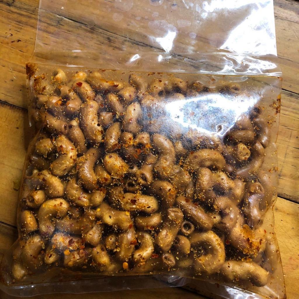

MAKARONI BANTAT 250 GRAM CIKRUH YES YES YES !!!!!
