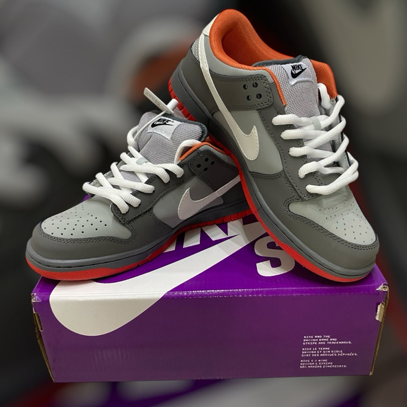 Sepatu Nike Dunk Low Grey Pigeon