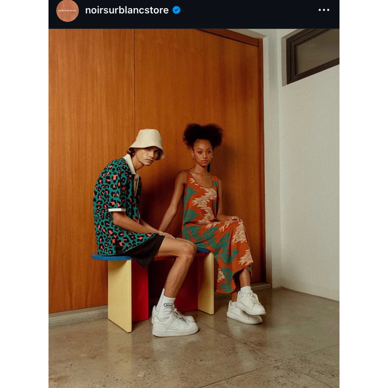 noir sur blanc knit dress