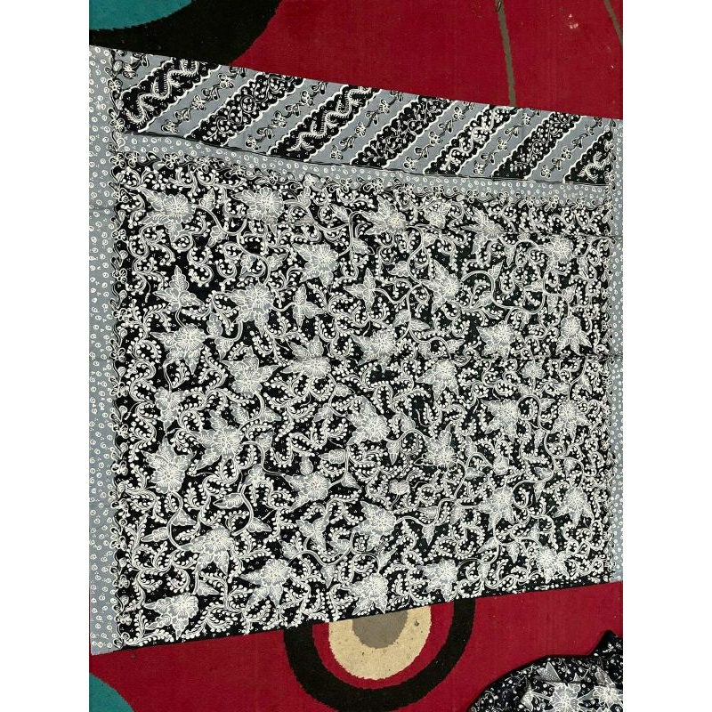 SARUNG BATIK TULIS LASEM / LASEMAN /BATIK LASEM