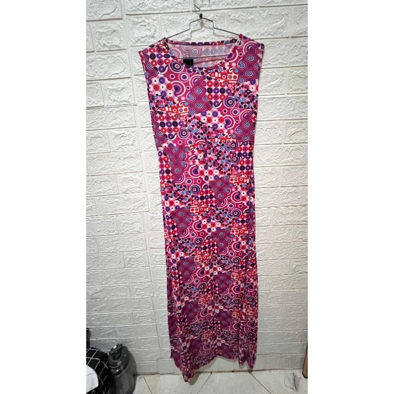 Flower Dress Inner panjang tanpa lengan buntung motif bunga pink magenta baju preloved