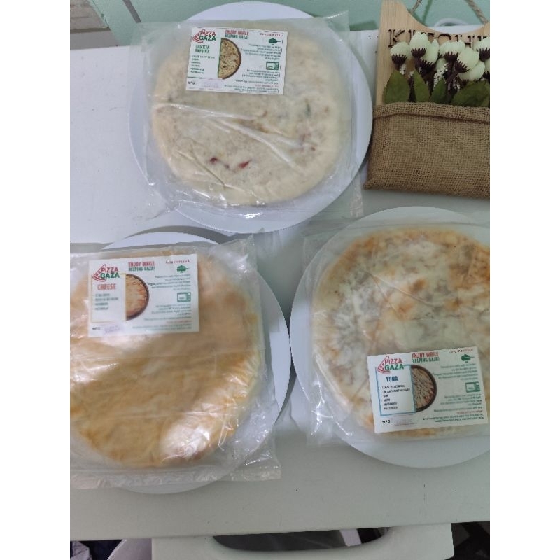 

Pizza homemade enak ( size medium 300 gram )