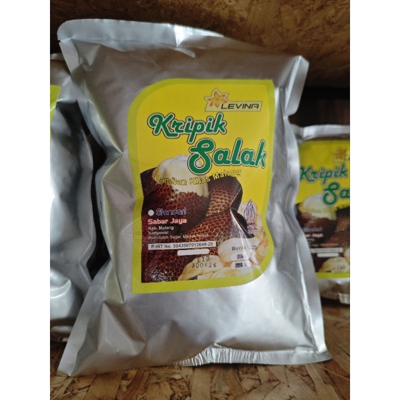 

Keripik Salak LEVINA kualitas STANDAR 250 gram kripik buah oleh oleh khas Malang