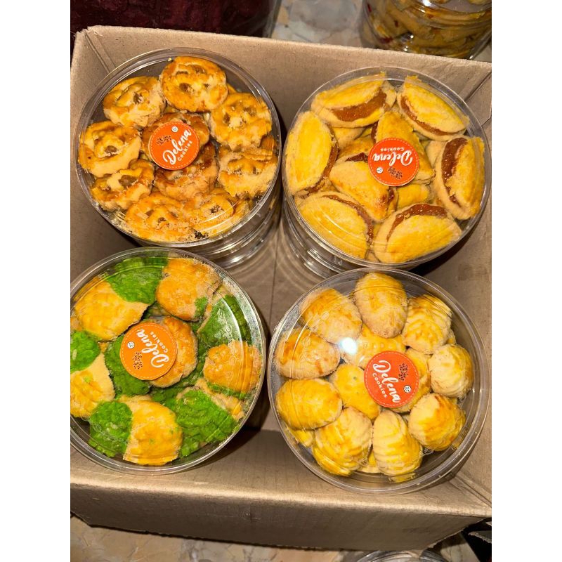 

Aneka Kue Kering Toples berat isi 250gr