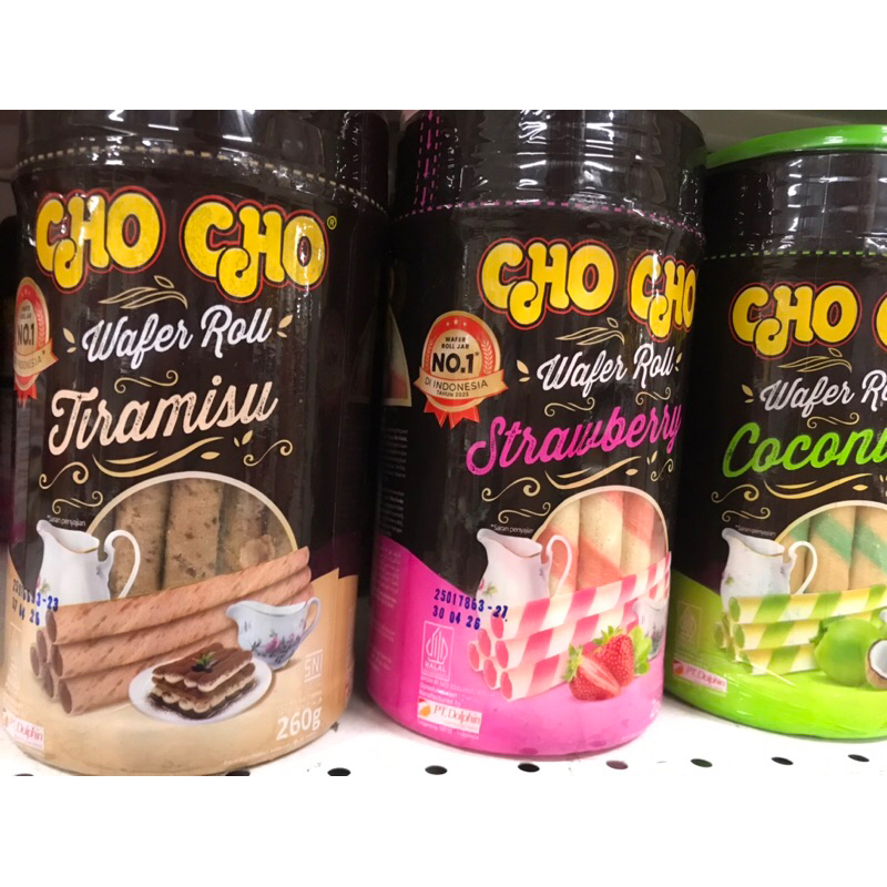 Astor Cho cho Waffer Roll Strawberry, Tiramisu, Coconut