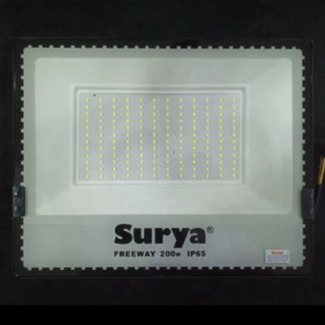 Lampu Surya Floodlight LED Freeway 200watt - Lampu Sorot LED Kuning WW - Murah