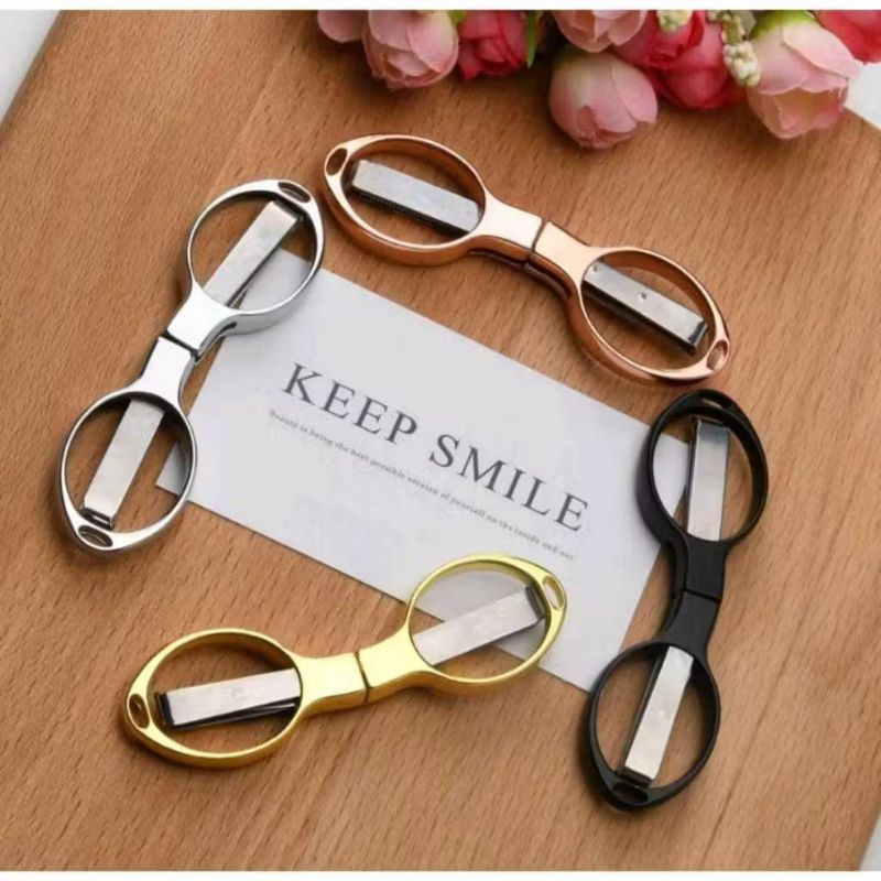 

Gunting Kecil Mini Lipat Gunting Lipat Senar Pancing Gunting Kacamata / Gunting Serbaguna Multifungsi Portable / Gunting Kertas Kapas Stainless Steel