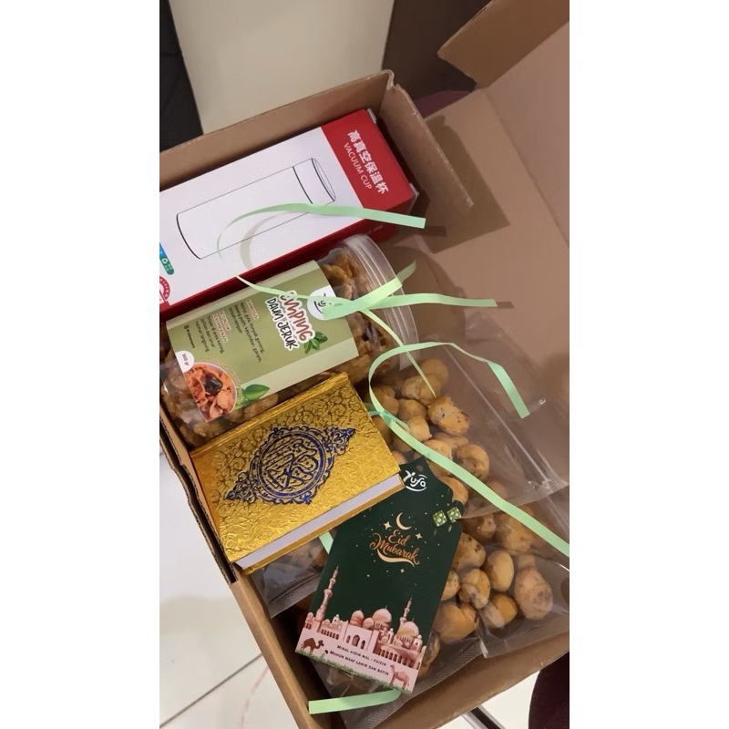 

Paket lebaran hidayah| Hampers Lebaran | bingkisan Lebaran | Eid Mubarak 2025 | kue kering Lebaran | Hampers Sultan | Hampers Hidayah | Kue Lebaran | hampers lebaran 2025
