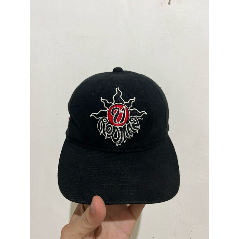 topi vintage converse x rodman