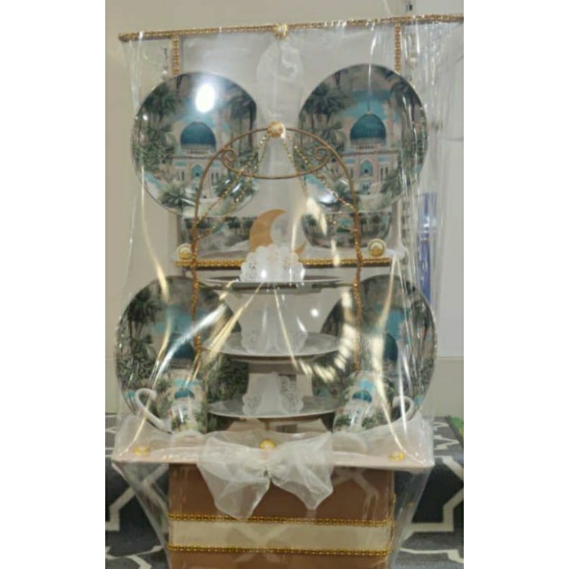 

parcel lebaran keramik 2025(s)