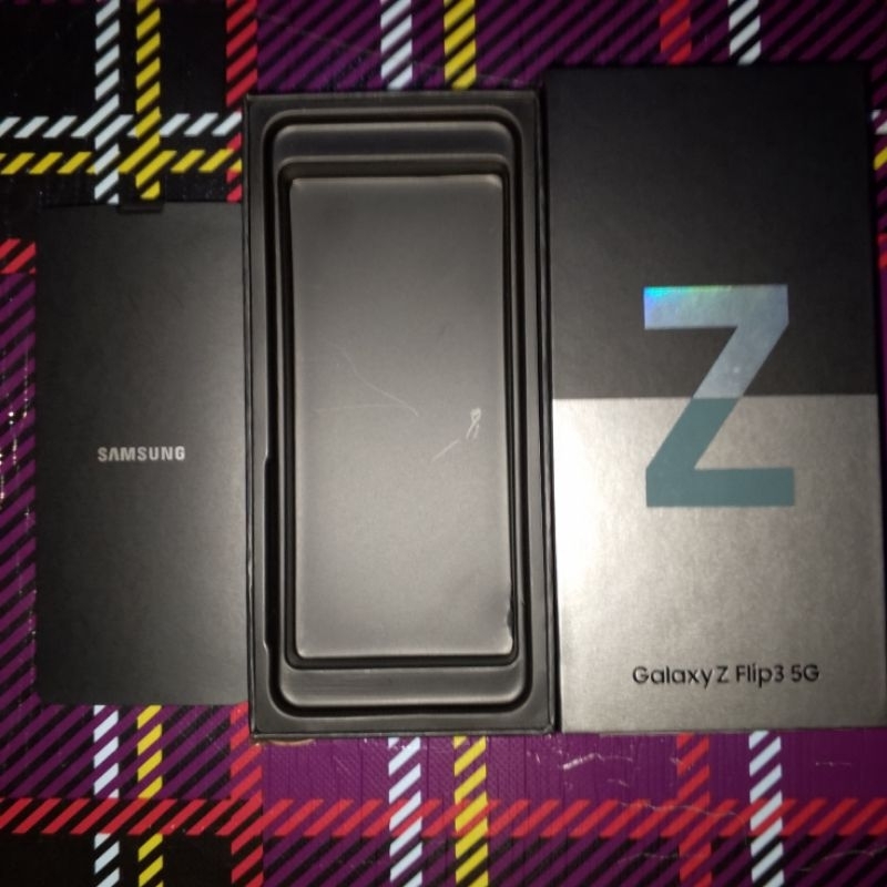 

dus box samsung z flip 3 free request stiker