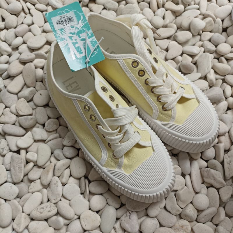LEV By Zandilac Sepatu Sneakers Cewek Wanita CH241184WD