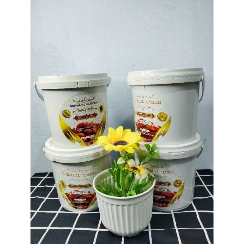 

Promo Kurma Ember Al-Qaseem 500gram