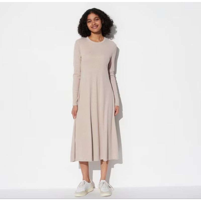 UNIQLO RIBBED LONG SLEEVES FLARE DRESS