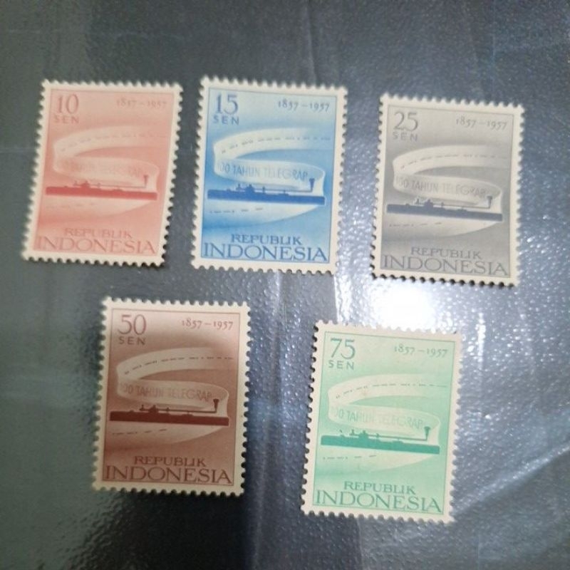 

perangko kuno seri 100 thn telegram