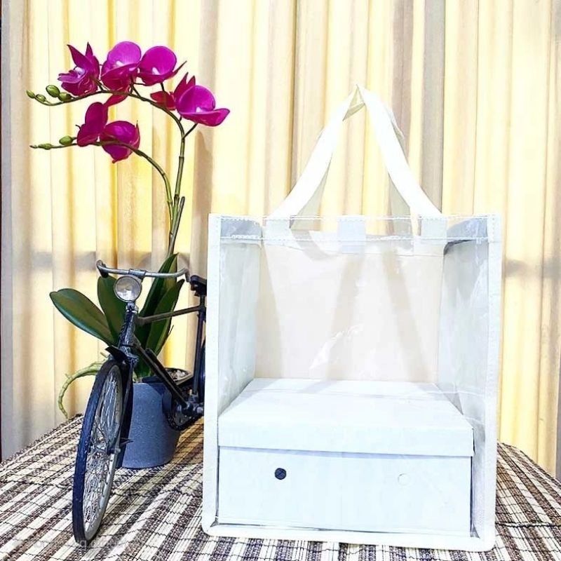 

Tas hampers kombinasi mika UK P.22 x L.22 x T.28cm tas souvenir
