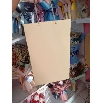 

paper bag kecil ukuran 37x22cm