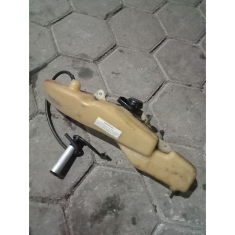 botol oli samping ninja rr old