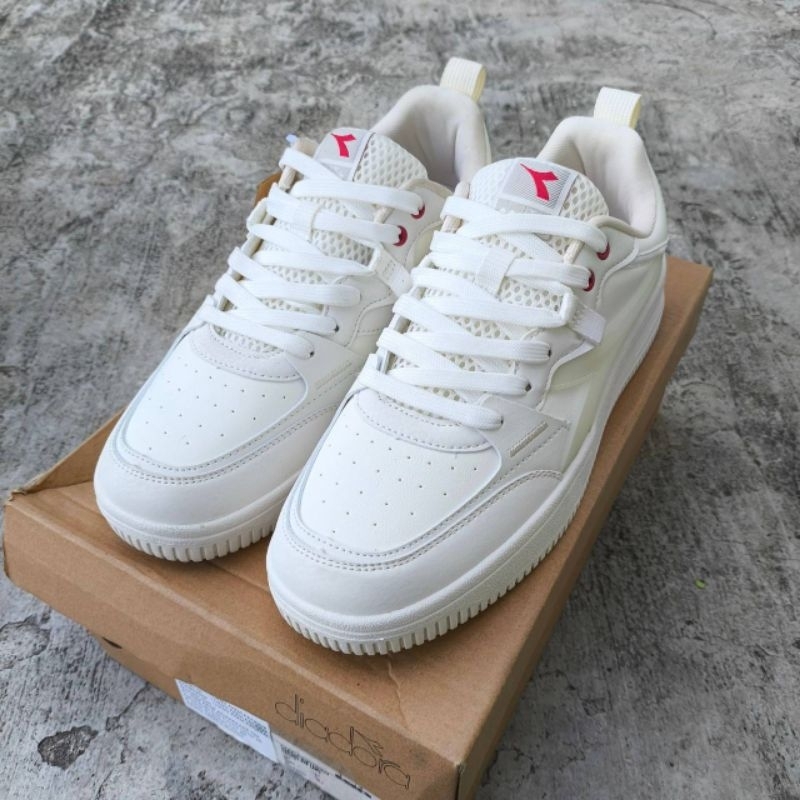 Diadora Herlin white