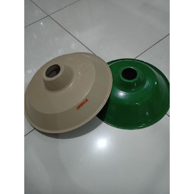 CUP HIJAU/CUP LAMPU JALAN /CUP LAMPU SENG/KAP LAMPU PLASTIK TANGGUNG