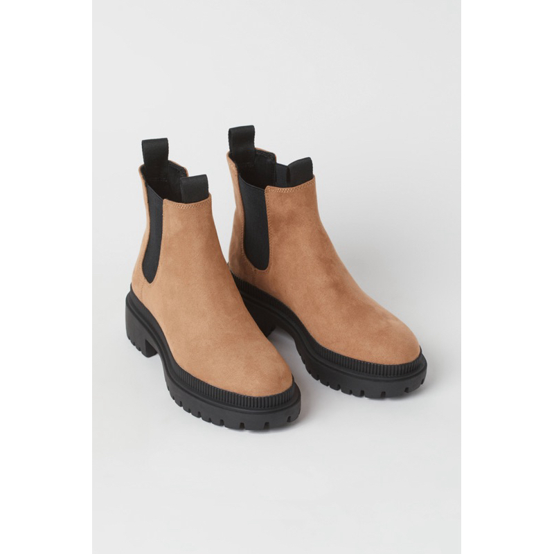 Sepatu Bot Wanita H&M Ankle Tan Pull On Chunky Brown EUC Black Sole Sepatu Bot Chelsea Pria H&M Wome