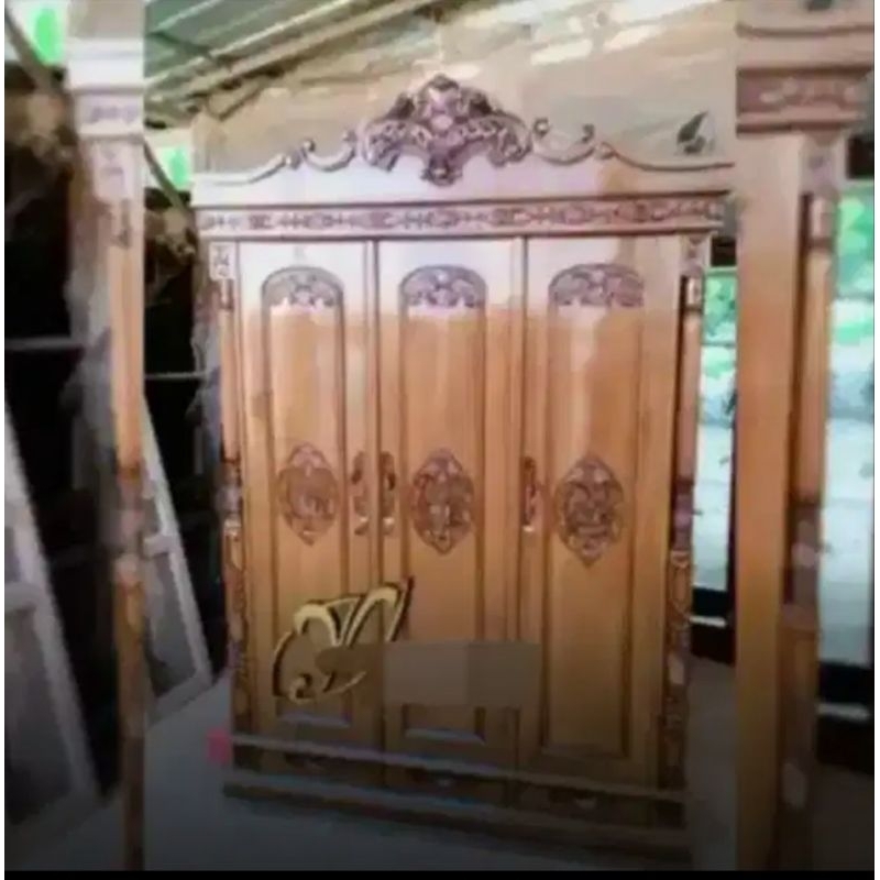 Lemari kayu jati 3 pintu BEKAS