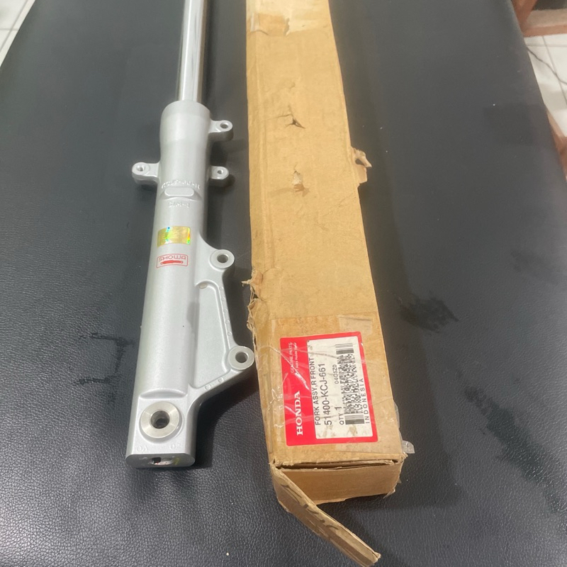 51400KCJ661 Shock Depan Kanan Honda Tiger Revo